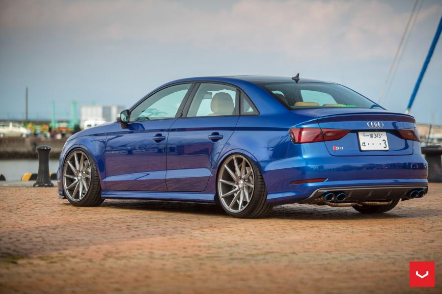  Audi S3 Sedan on Vossen Wheels (CVT) 2017 года  (фото 6 из 19)